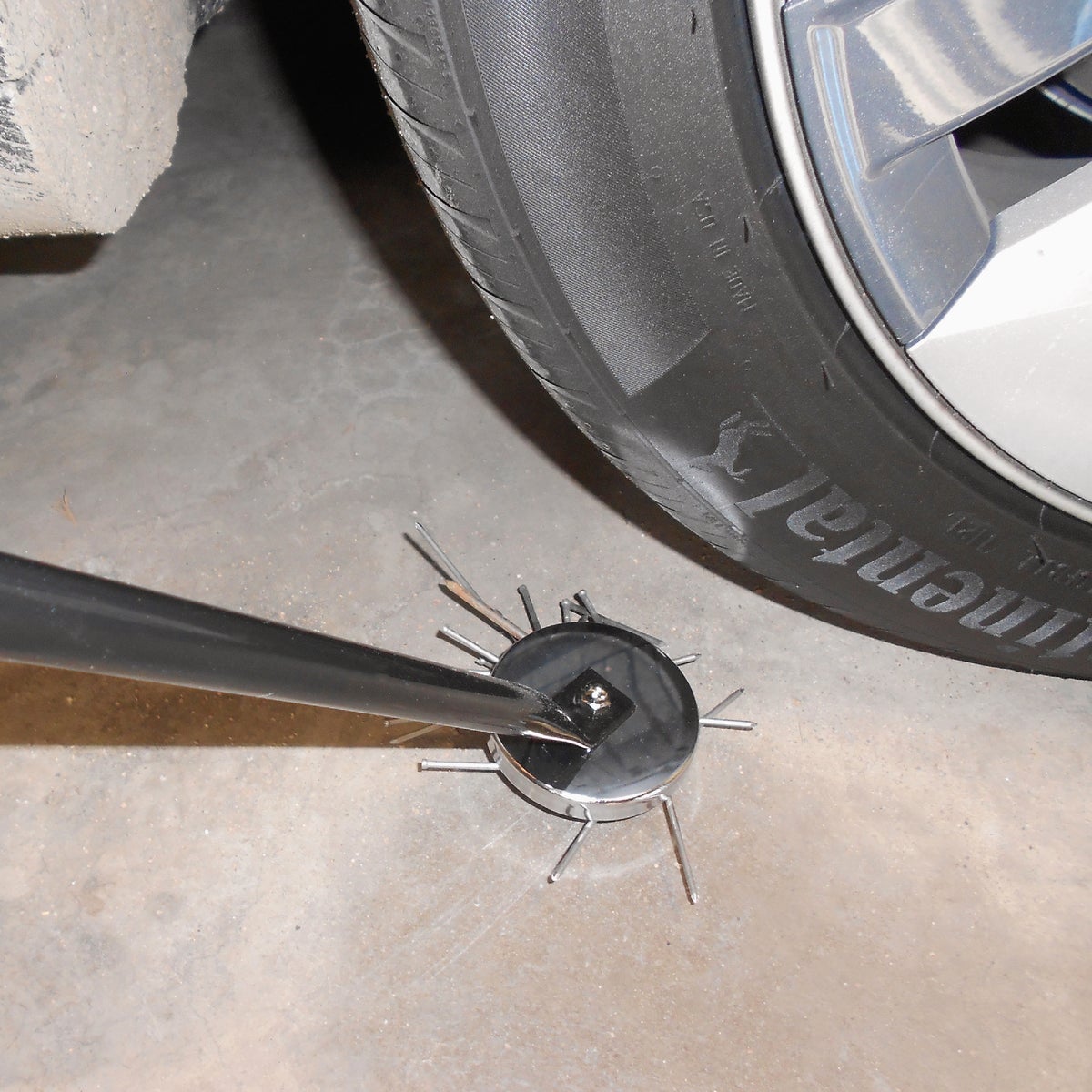 Magnetic Source 65 Lb. Magnetic Pick-Up Pal Image 3