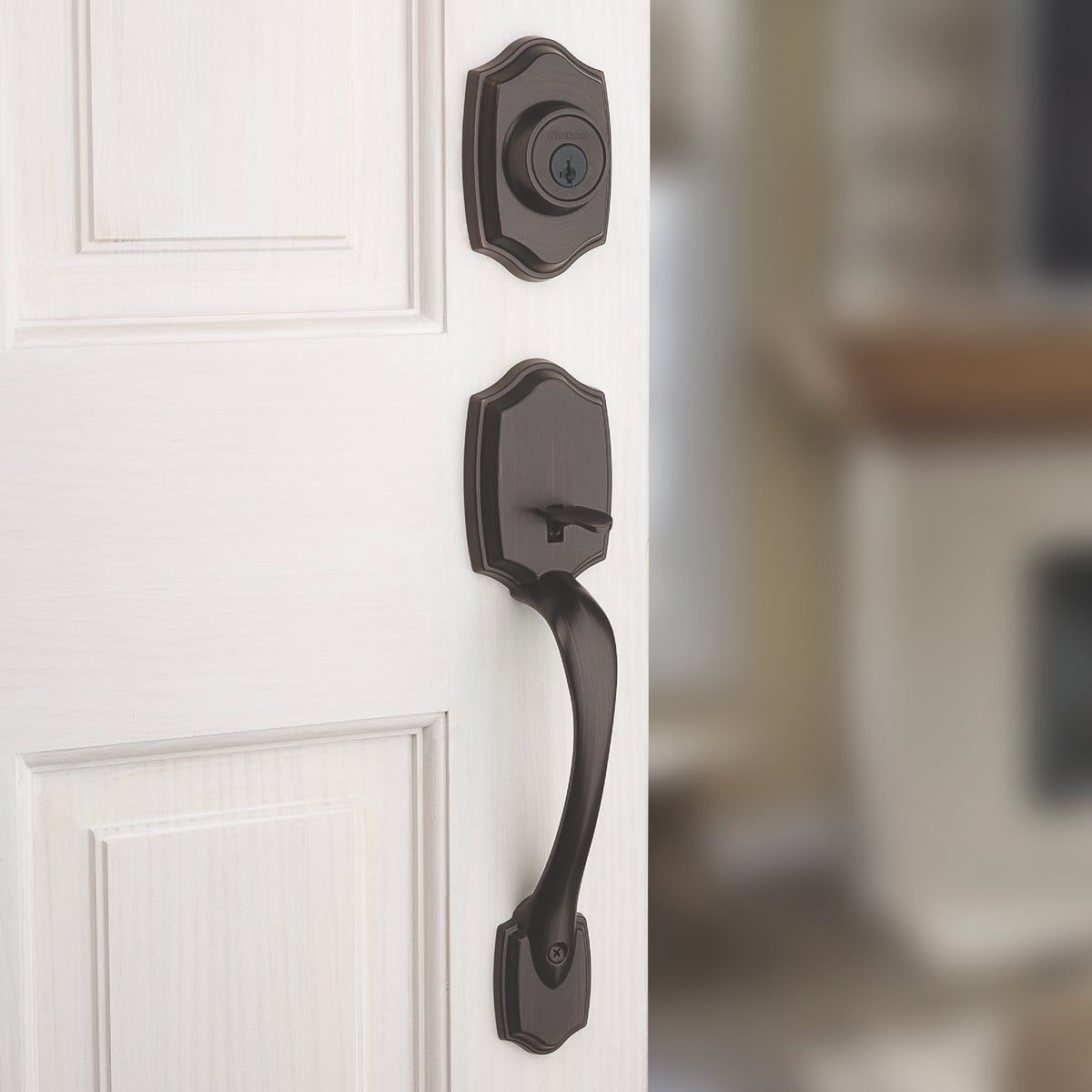 Kwikset SmartKey Venetian Bronze Belleview Entry Door Handleset with Cove Knob Image 2