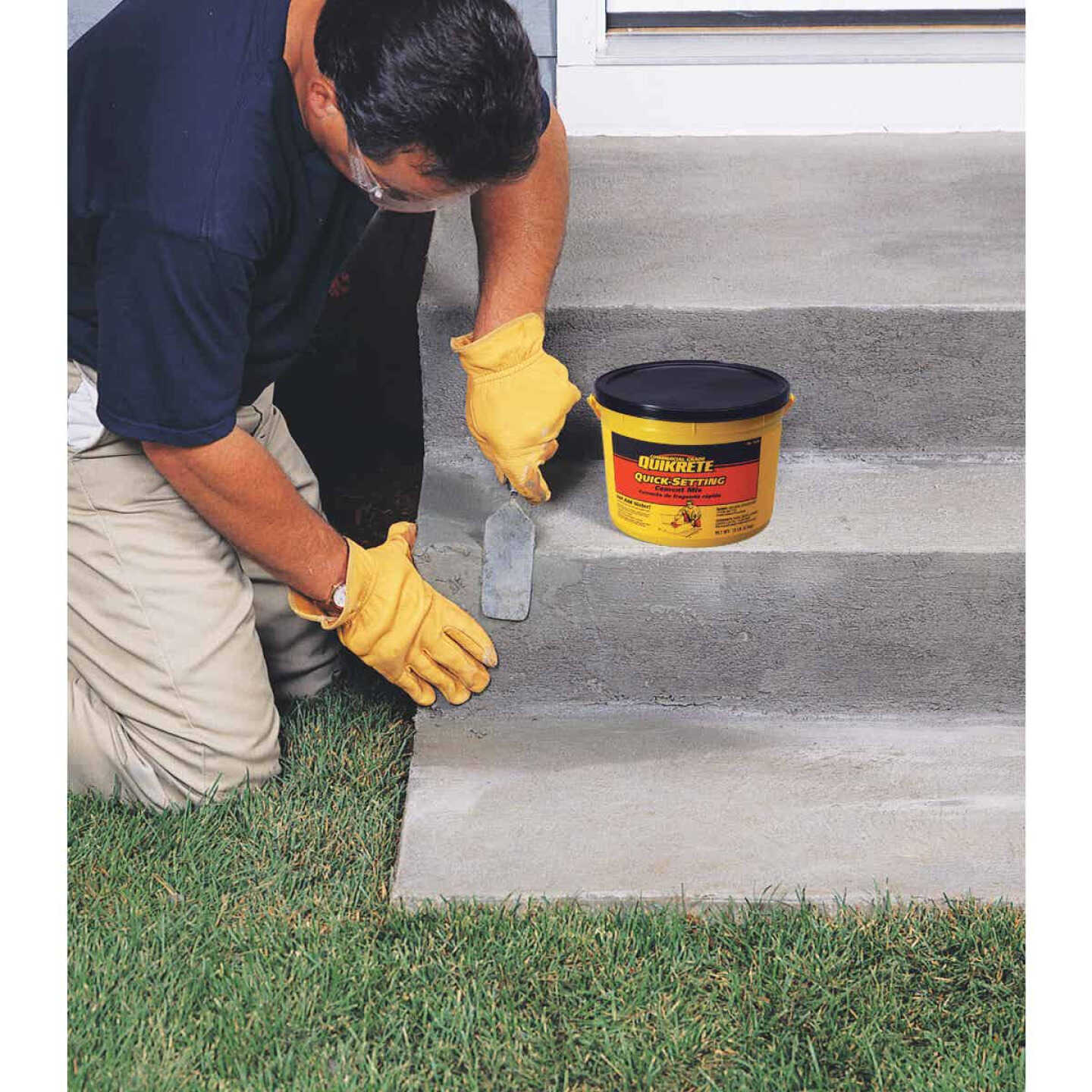 Quikrete Commercial Grade Quick Setting Cement Image 2