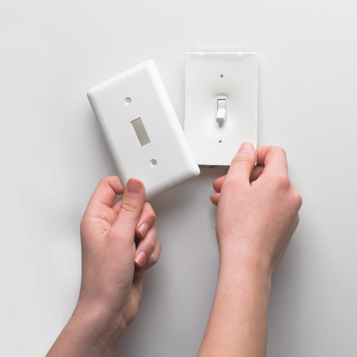Frost King Switch & Wall Plate Insulator Image 3