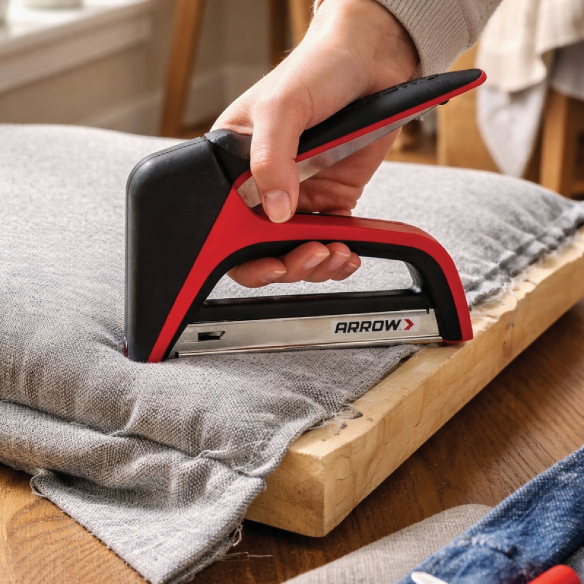 Arrow TacMate T50X Staple Gun Image 2