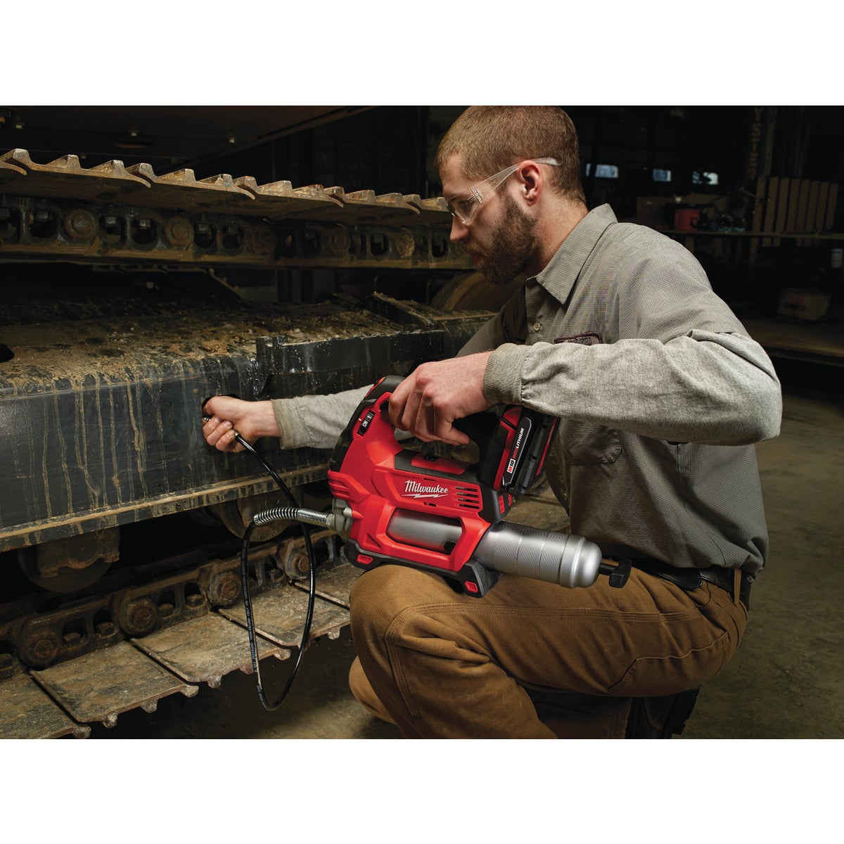 Milwaukee M18 2-Speed Cordless Grease Gun (Tool Only) Image 3