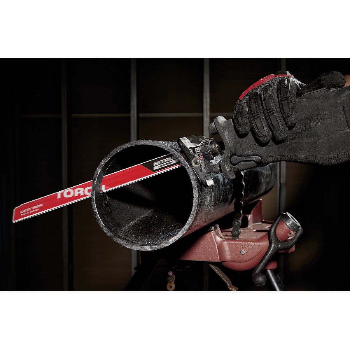 Milwaukee TORCH 12 In. 8 TPI NITRUS CARBIDE Teeth Metal Cutting Reciprocating Saw Blade Image 5