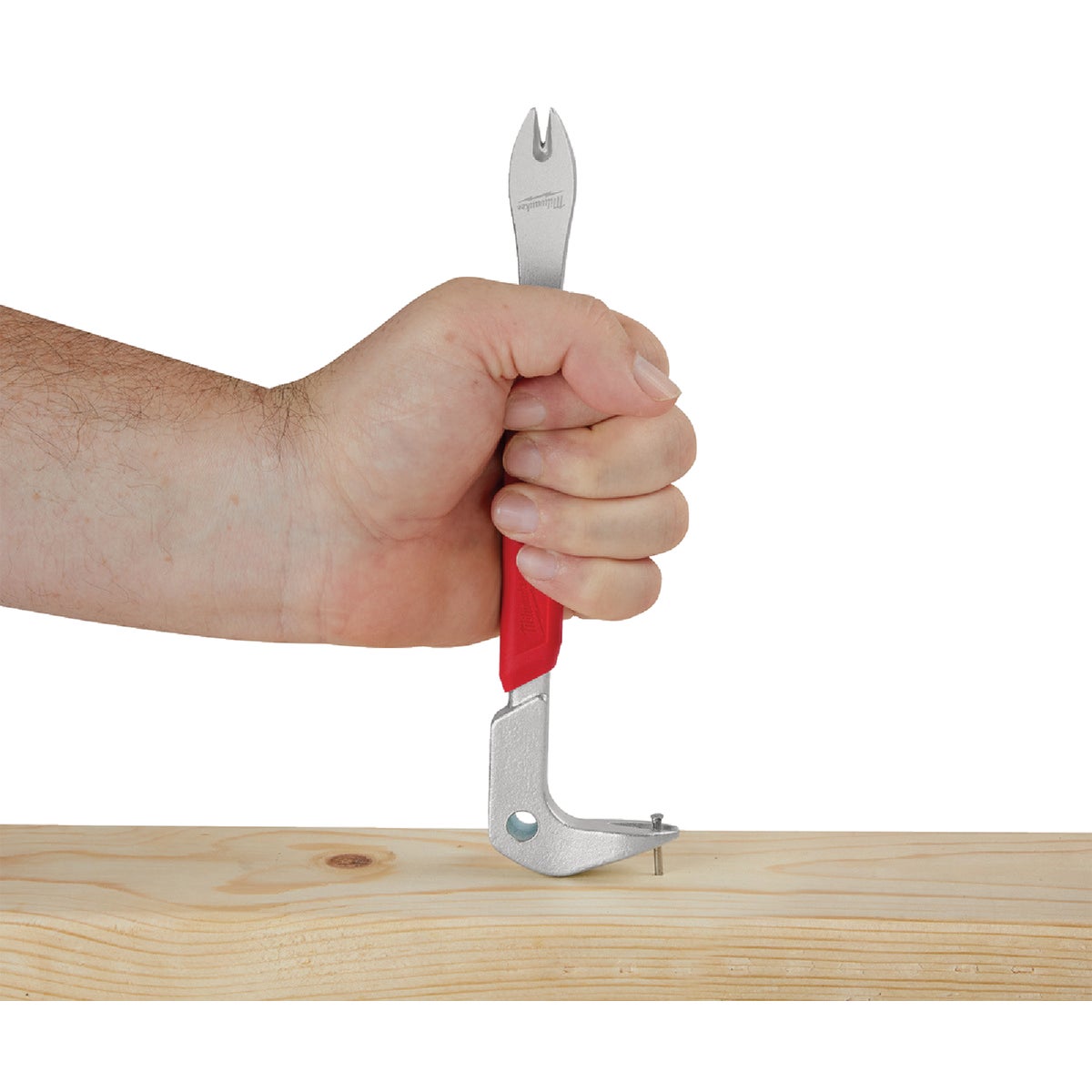 Milwaukee 9 In. L Finish Nail Puller Image 2