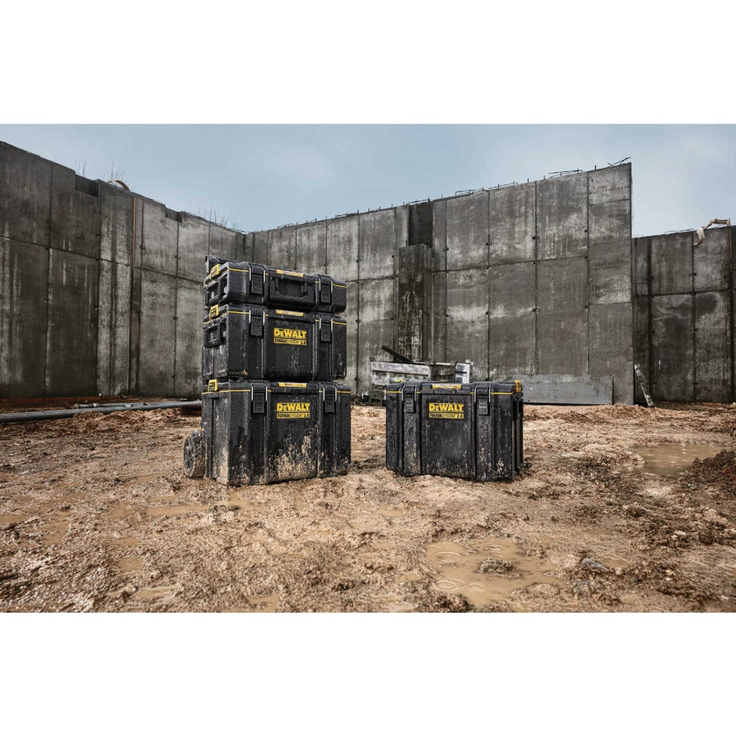 DEWALT ToughSystem 2.0 Small Tool Box, 110 Lb. Capacity Image 3