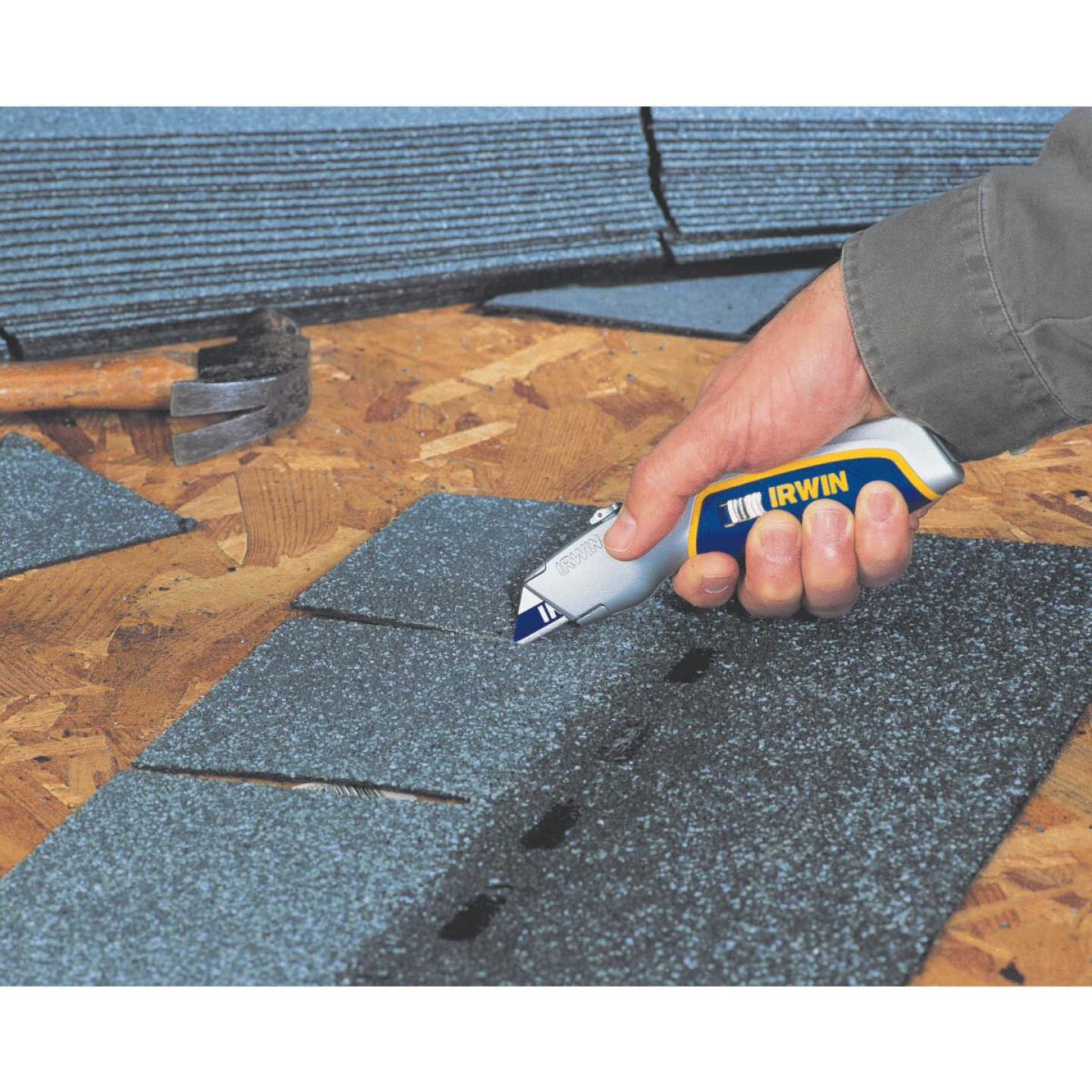 Irwin ProTouch Retractable Straight Utility Knife Image 4