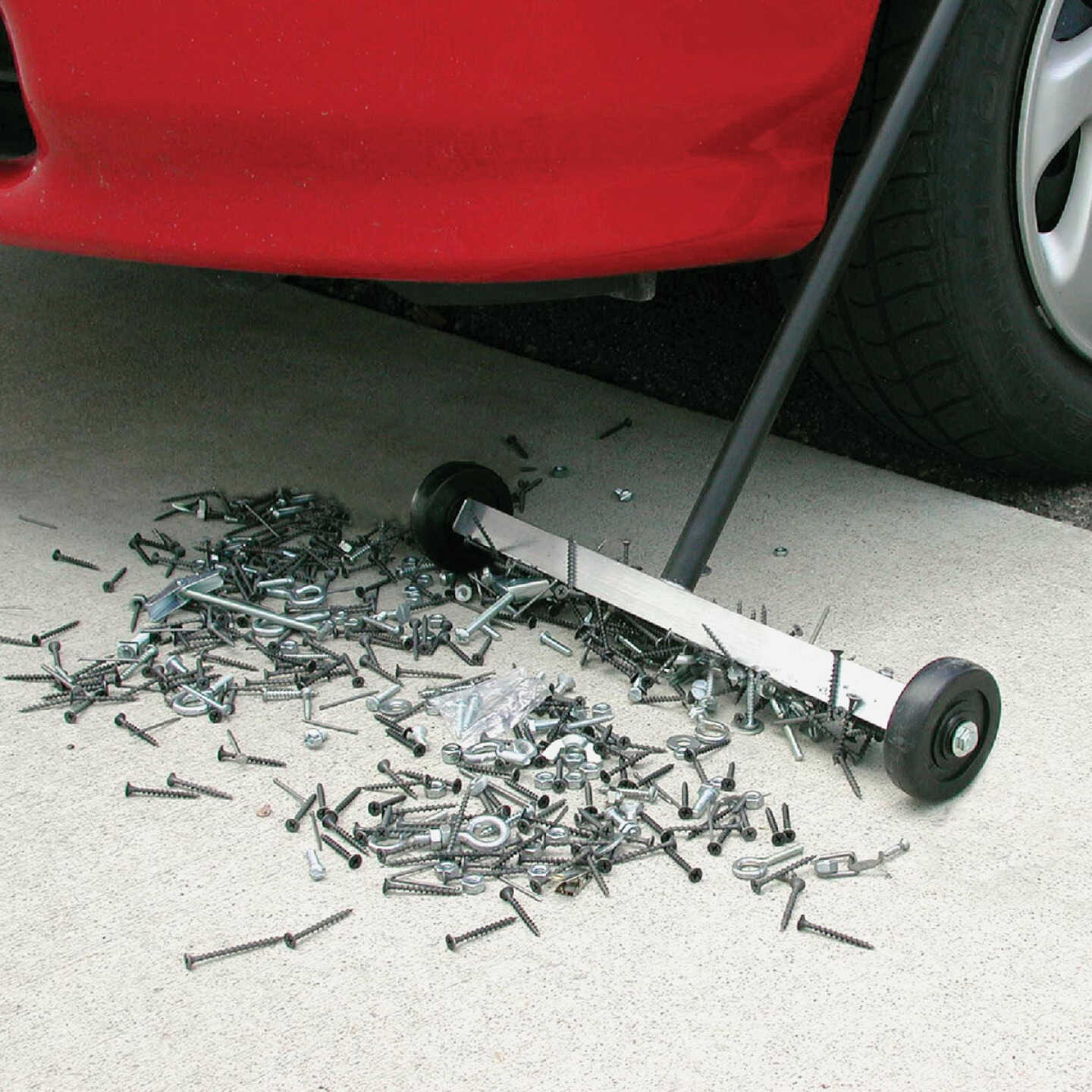 Master Magnetics Magnet Source 14.5 In. Mini Magnetic Floor Sweeper Image 3