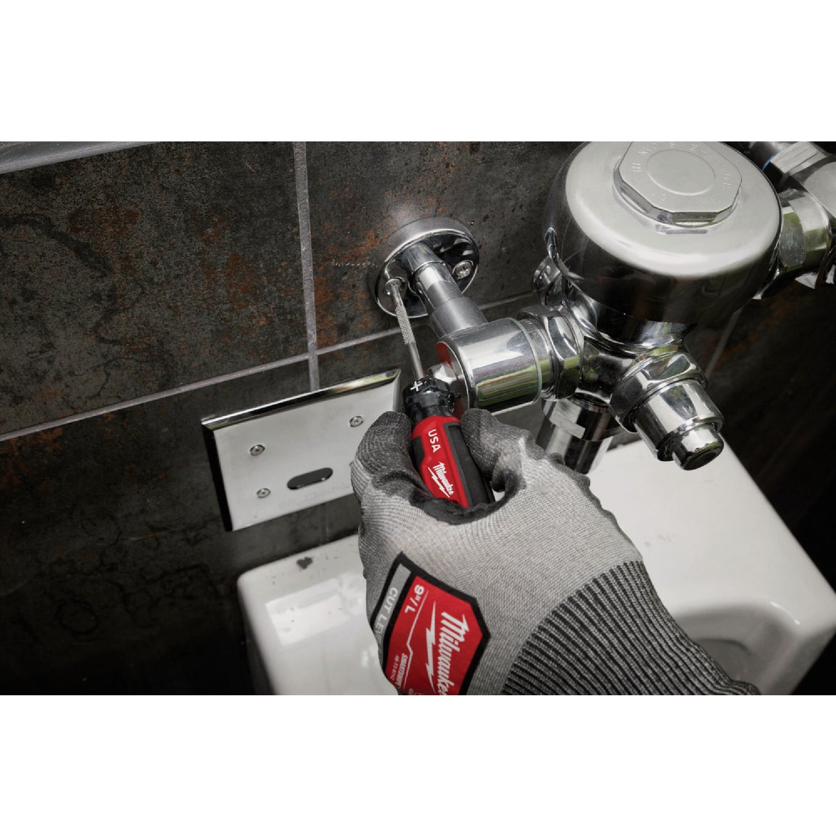 Milwaukee #1 x 3 In. Phillips Screwdriver with Cushion Grip Image 6