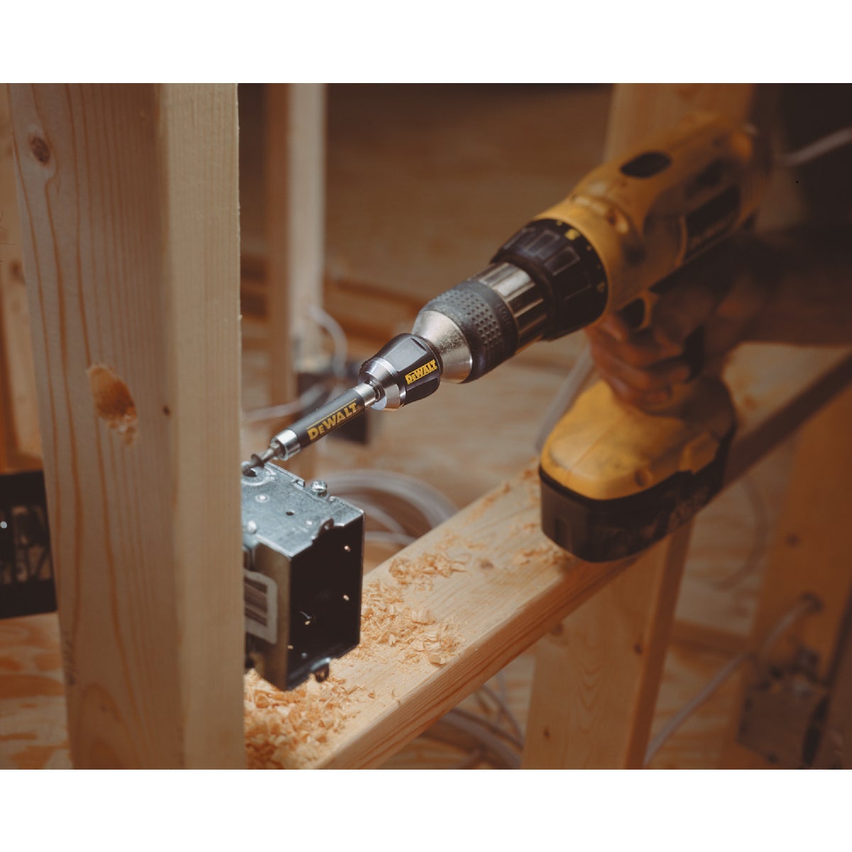 DEWALT 1/4 In. Hex x 6 In. Magnetic Drive Guide Bit Holder Image 2