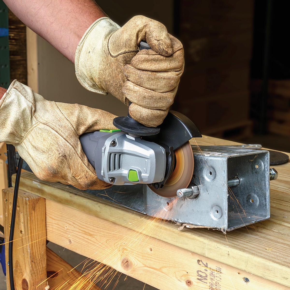 Genesis 4-1/2 In. 7A Angle Grinder Image 3