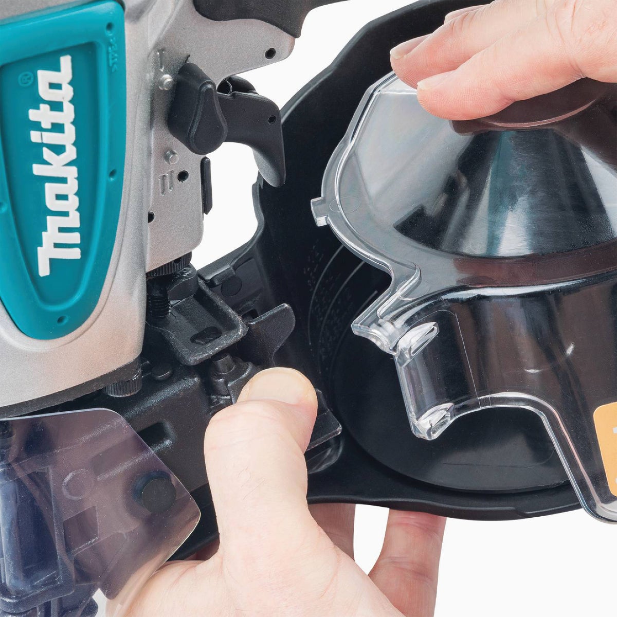 Makita 15 Degree 2-1/2 In. Coil Siding Nailer Image 11