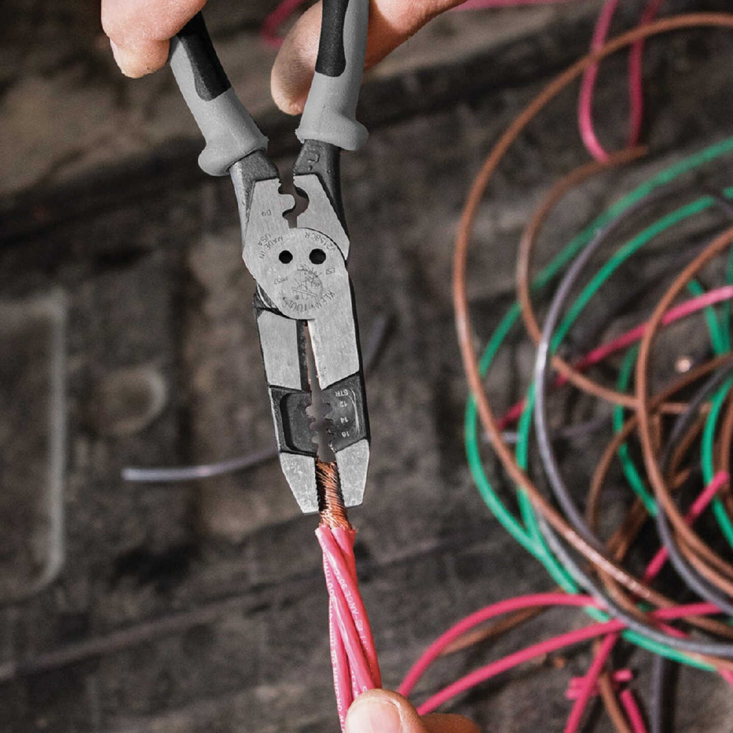Klein 8 In. Hybrid Pliers Crimper & Stripper Image 3
