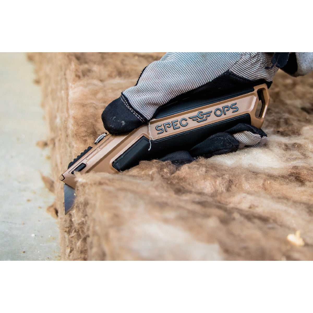 Spec Ops Retractable-Blade Utility Knife with (5) Blades Image 6