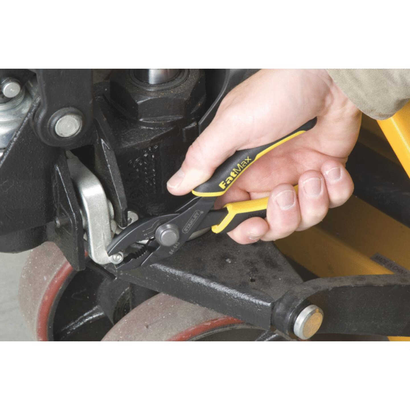 FATMAX 6" SLIP JT PLIERS Image 4