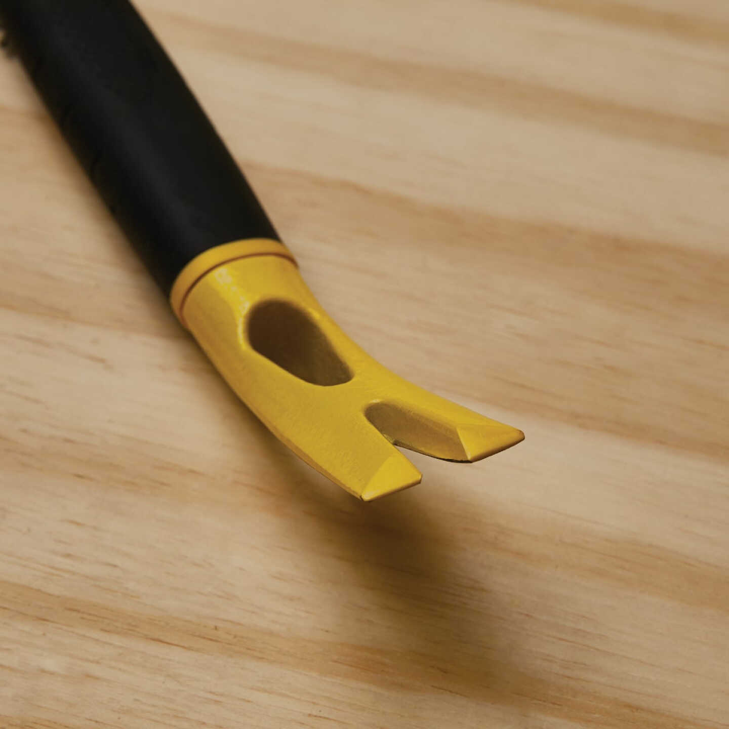 Stanley FatMax 18 In. Fubar Utility Wrecking Bar Image 3