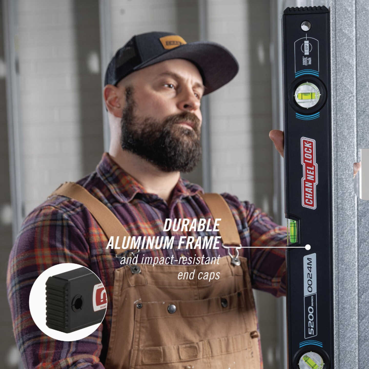 Channellock 24 In. Magnetic Box Beam Level Image 4
