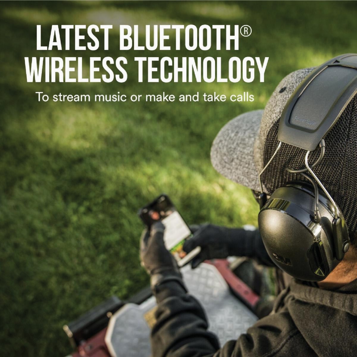 3M WorkTunes Connect + 26 dB Solar Wireless Bluetooth Earmuffs Image 2