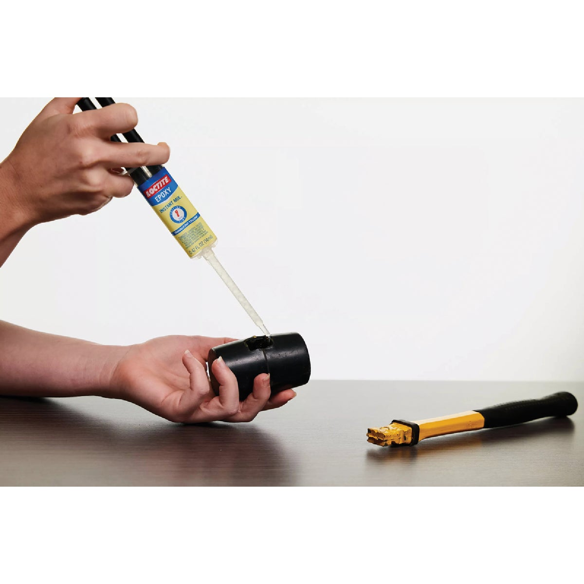LOCTITE 0.47 Oz. Instant Mix 1-Minute Epoxy Image 2