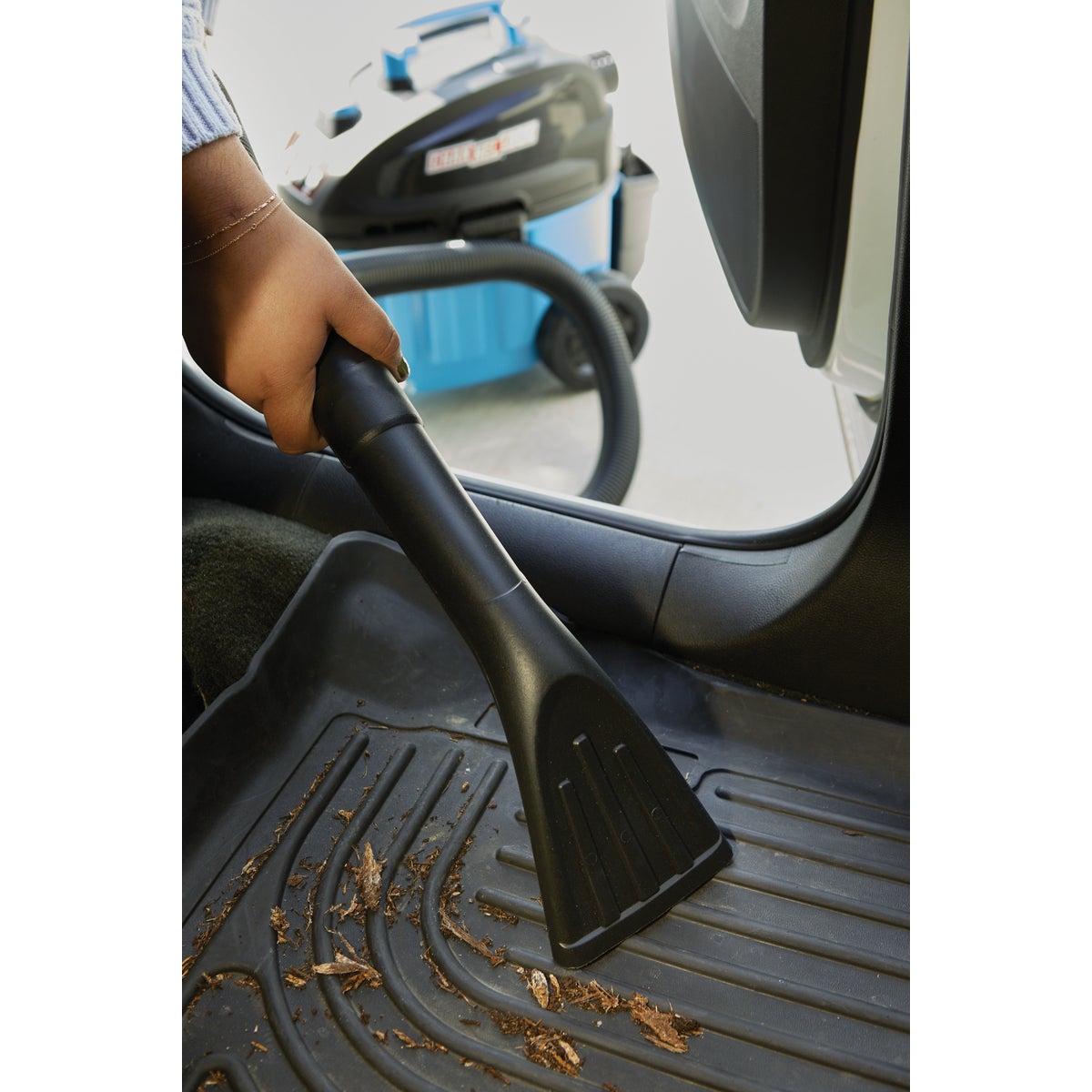 Channellock 5 Gal. 5.0-Peak HP Wall Mount Wet/Dry Vacuum Image 6