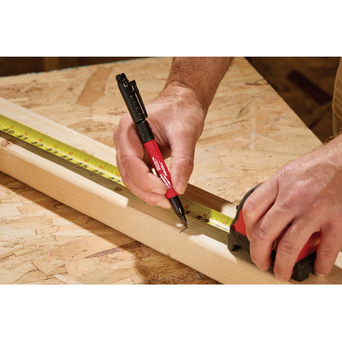 Milwaukee INKZALL Double-Sided Ultra Fine & Fine Point Black Jobsite Marker Image 2