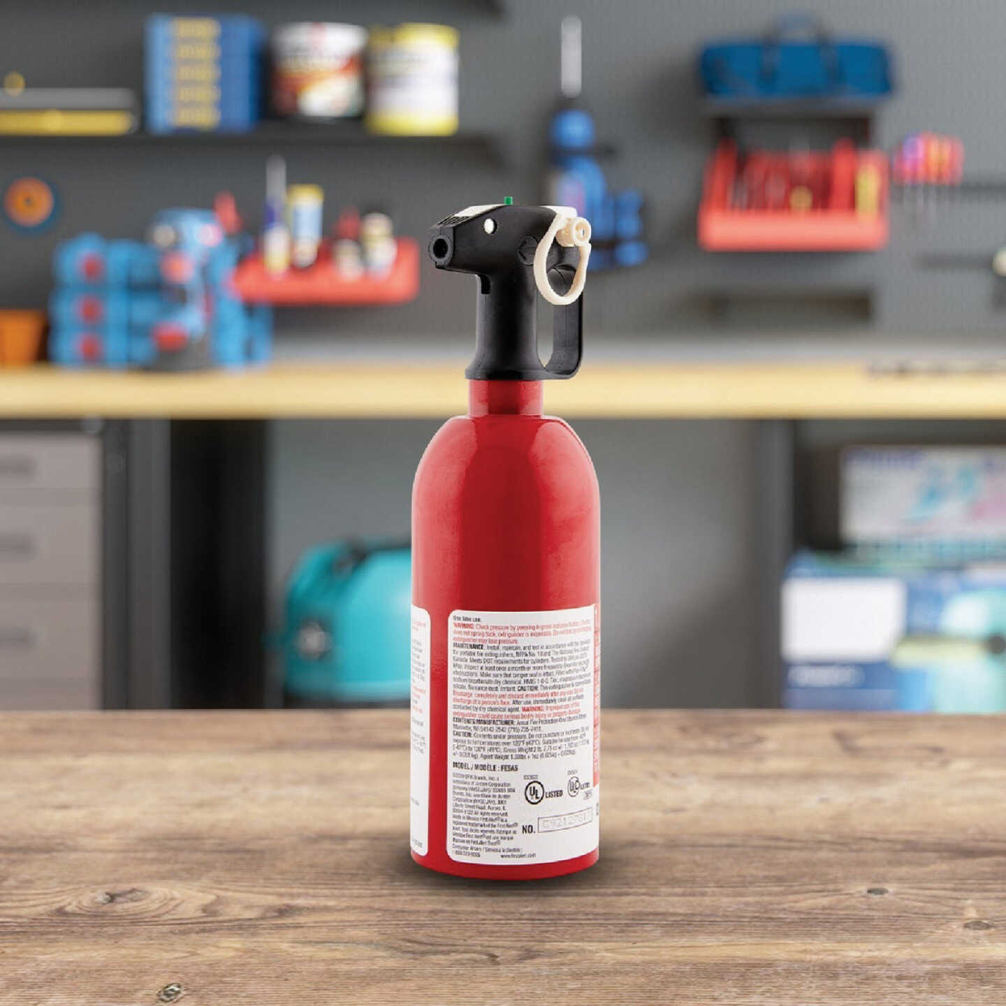 First Alert 5-B:C Auto Fire Extinguisher Image 2