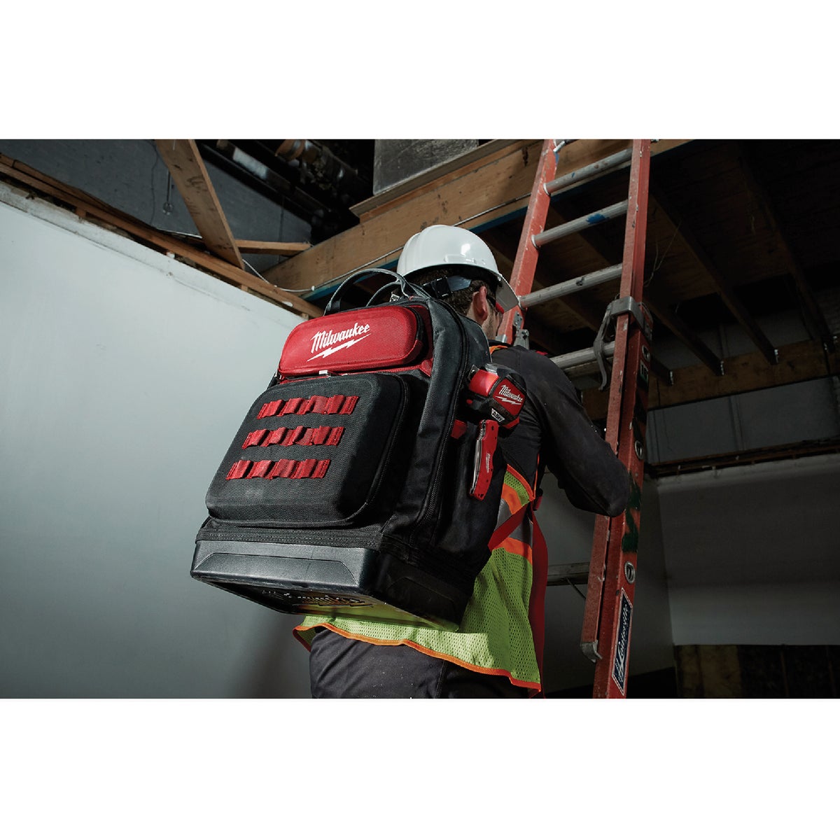 Milwaukee Ultimate Jobsite Backpack Image 5