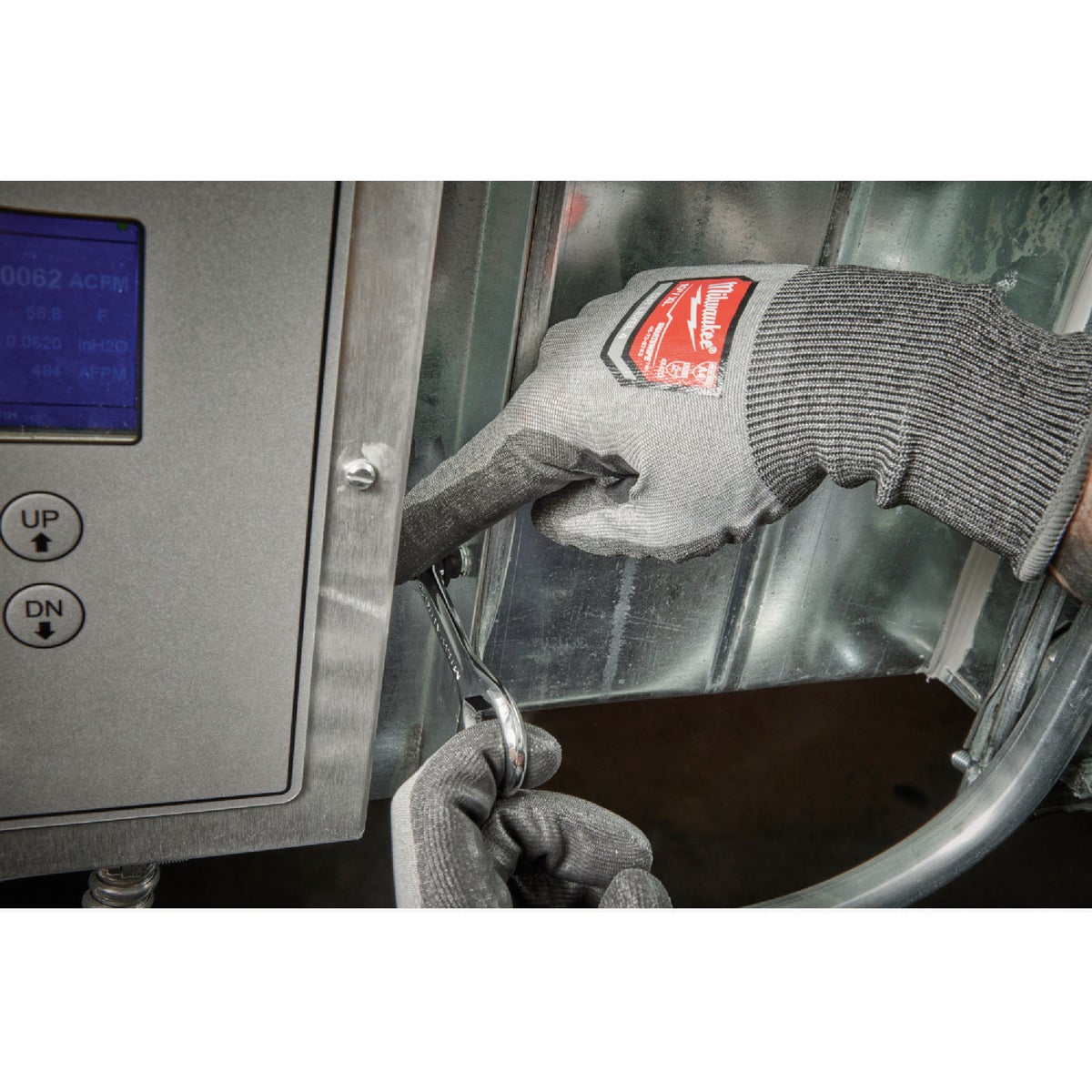 Milwaukee 7-in-1 Multi-Bit Mini Ratchet Image 4