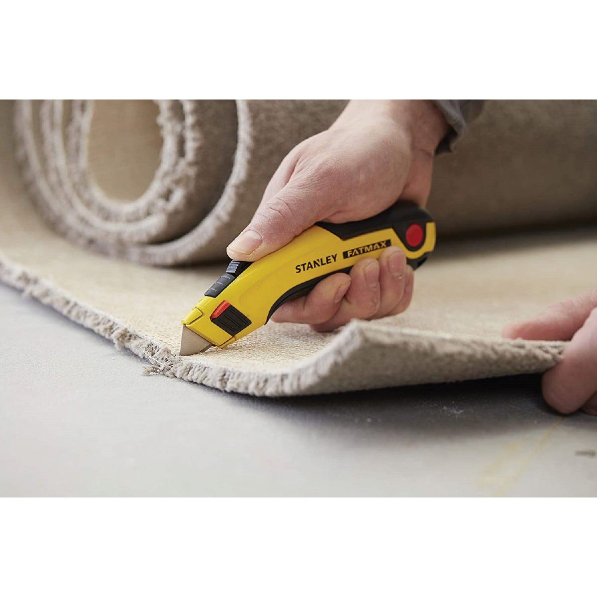 Stanley FatMax Retractable Straight Utility Knife Image 2