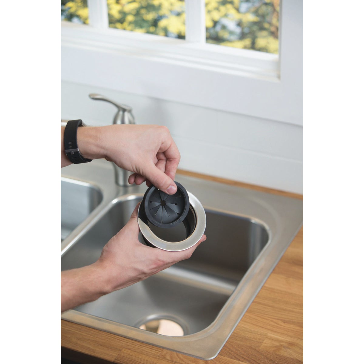 Waste King Replacement Disposer Splash Guard Image 3