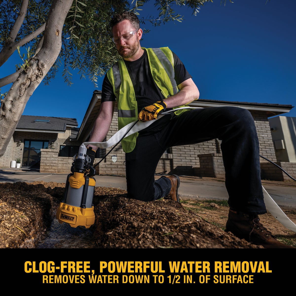 DEWALT 1/3 HP Cast Aluminum Submersible Utility Pump with Industrial Hose Kit Image 4