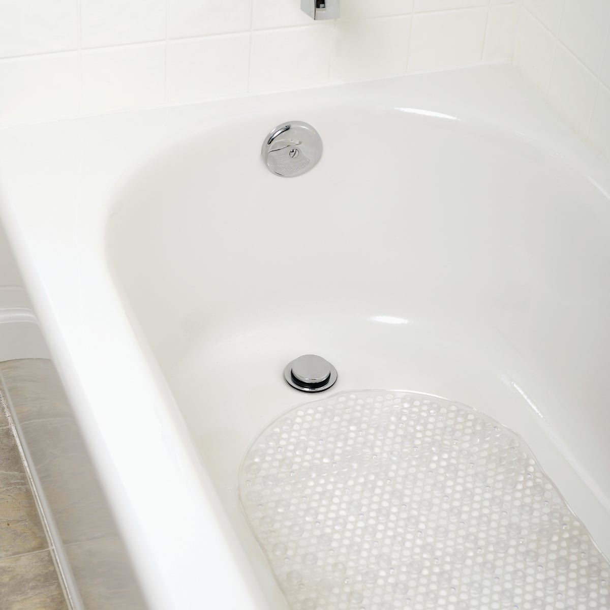 Zenith Zenna Home 15-7/10 In. x 27-1/2 In. Clear Bath Mat Image 2