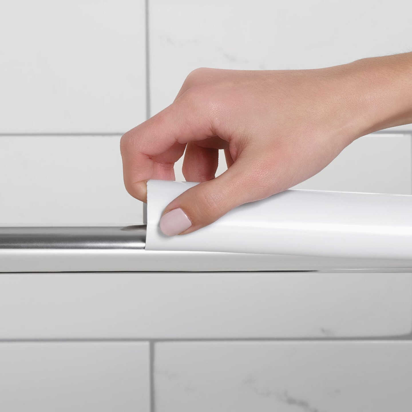 Zenith Zenna Home 60 In. White Shower Rod Cover Image 4