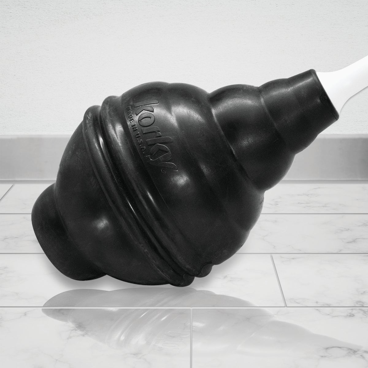 Korky Beehive Max HideAway Telescoping Plunger with Holder Image 7