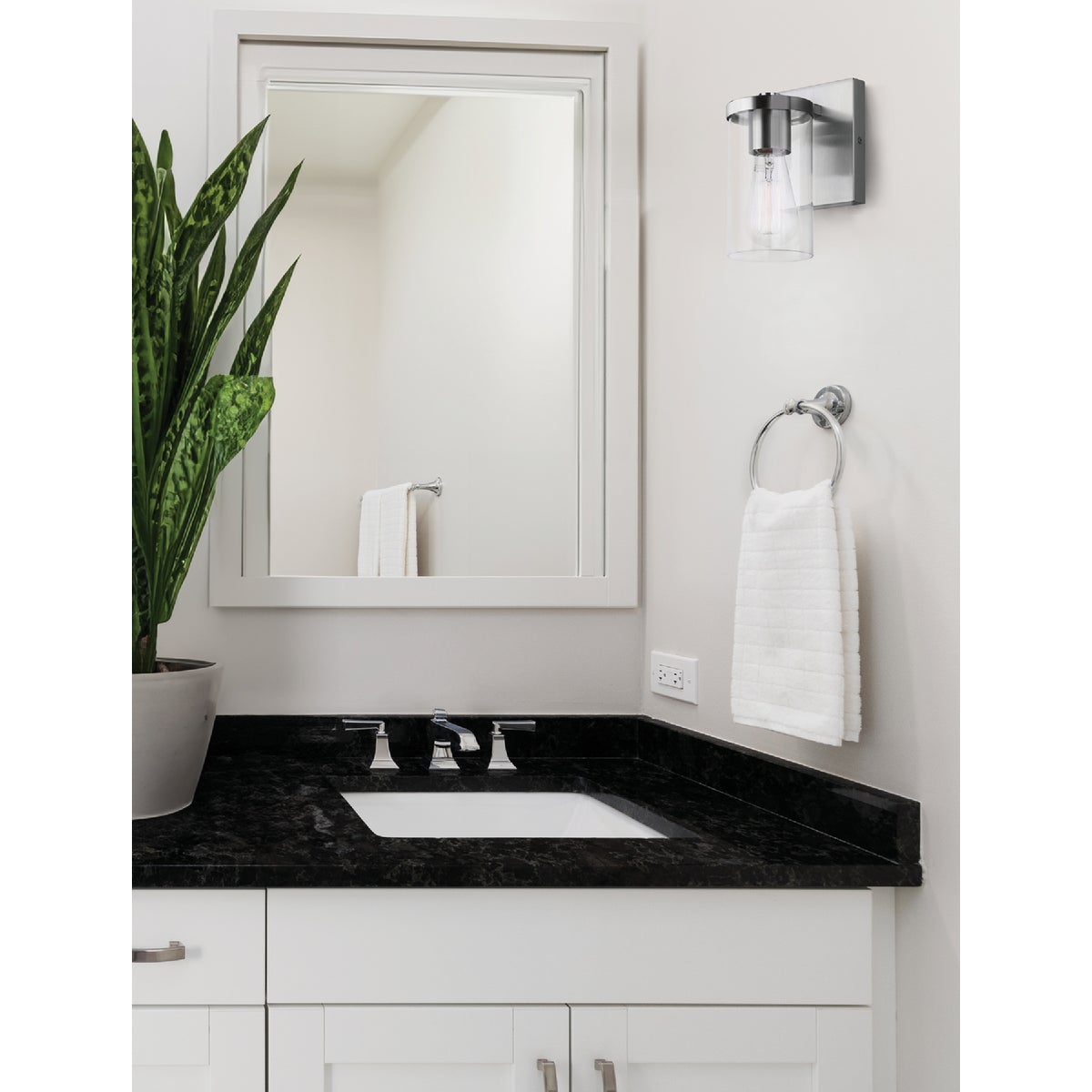 Canarm Britton 1-Light Brushed Nickel Vanity Bath Light Fixture, Clear Glass Image 2