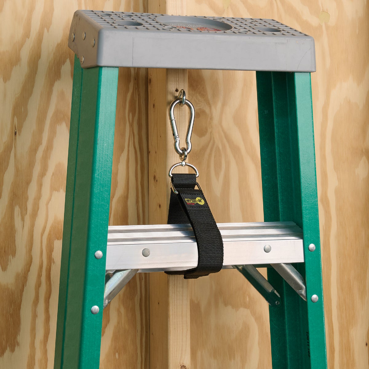 Wrap-It Storage Hook 'n Hang 24 In. x 2 In. Hanging Cinch Strap with Carabiner Image 3
