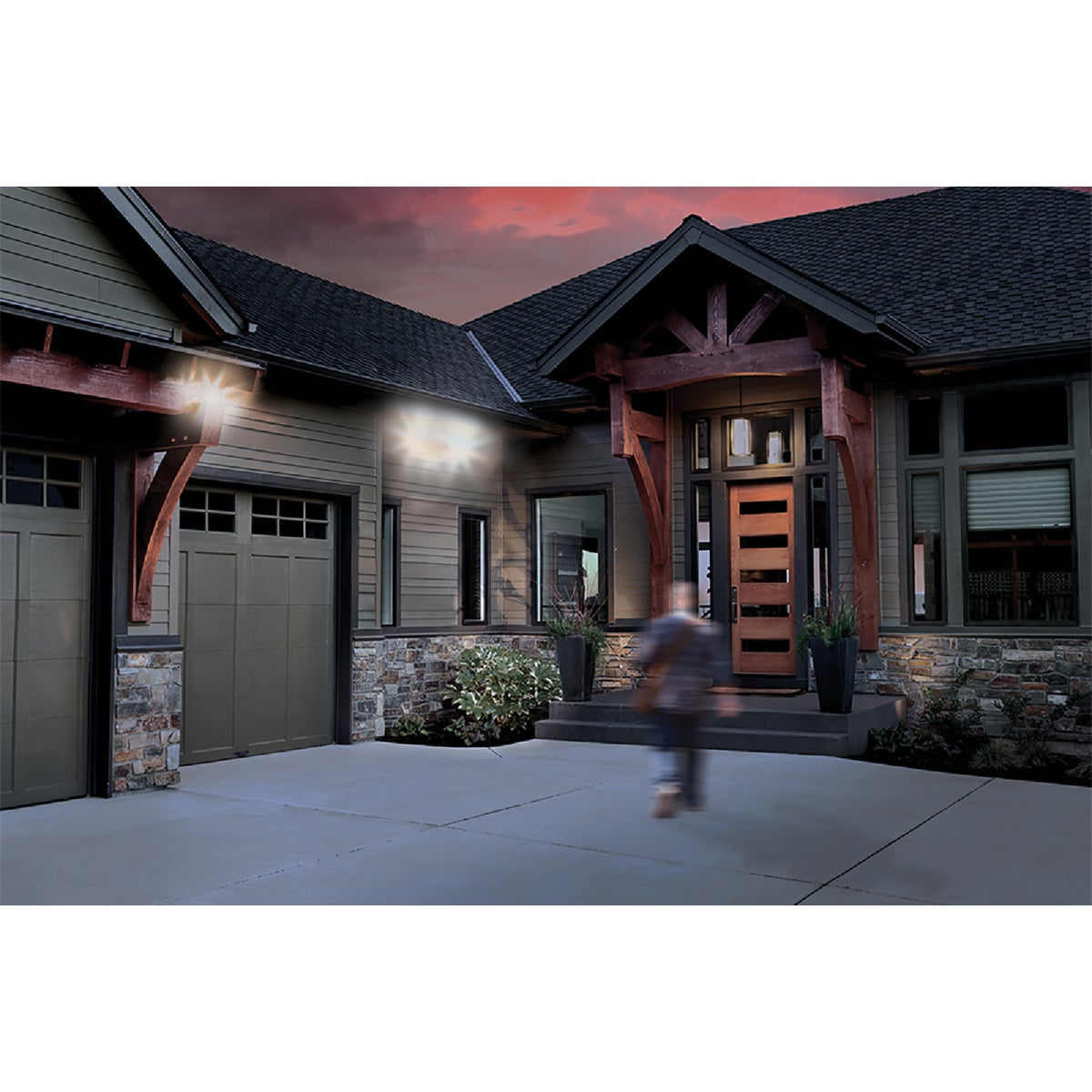 Halo Black Motion Sensing Dusk To Dawn Incandescent Floodlight Fixture Image 5