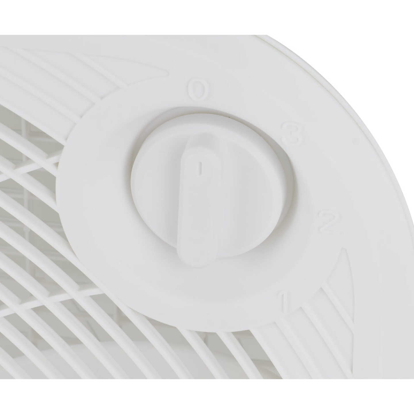 Denali Aire 20 In. 3-Speed White Box Fan Image 5
