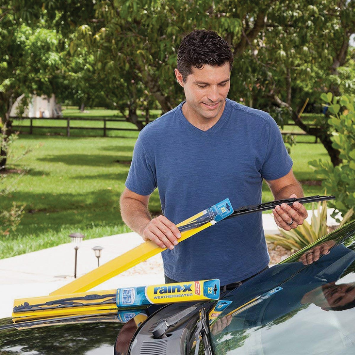Rain-X Weatherbeater 19 In. Wiper Blade Image 2