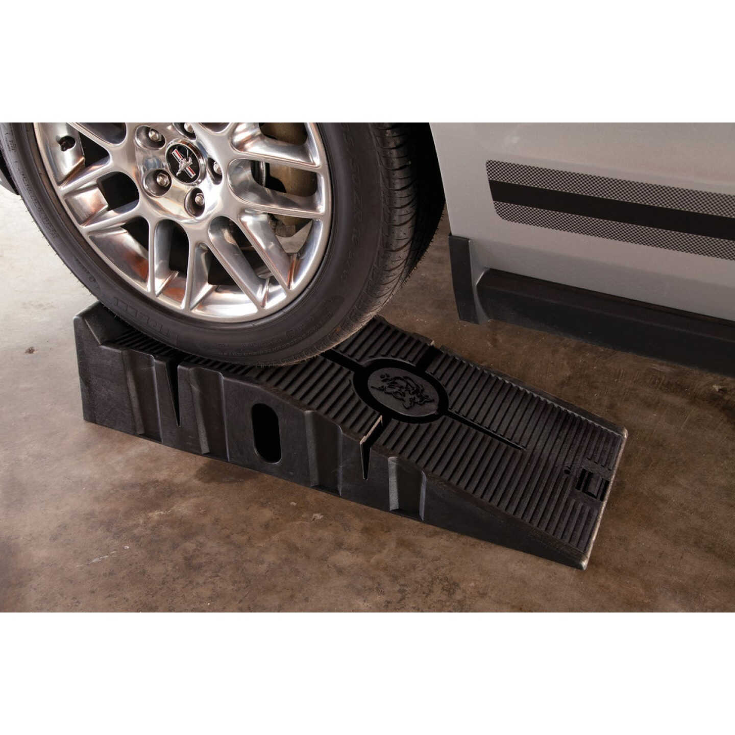 FloTool RhinoRamps 12 In. W x 36 In. L 12,000 Lb. Auto Ramp, Pair Image 2