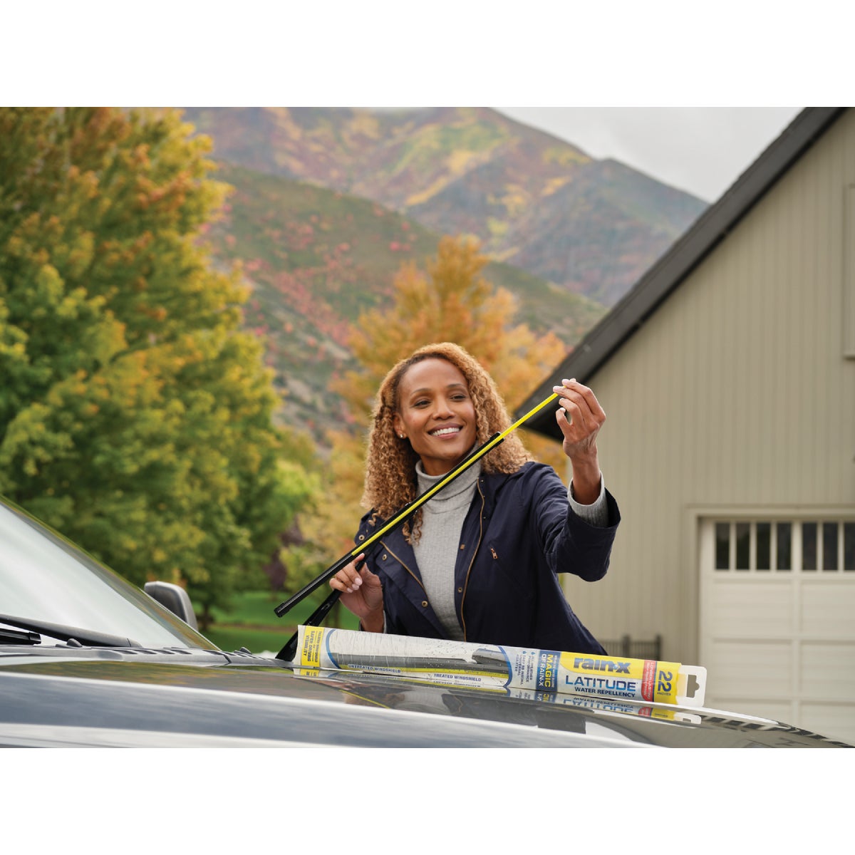 Rain-X Latitude 18 In. Wiper Blade Image 5