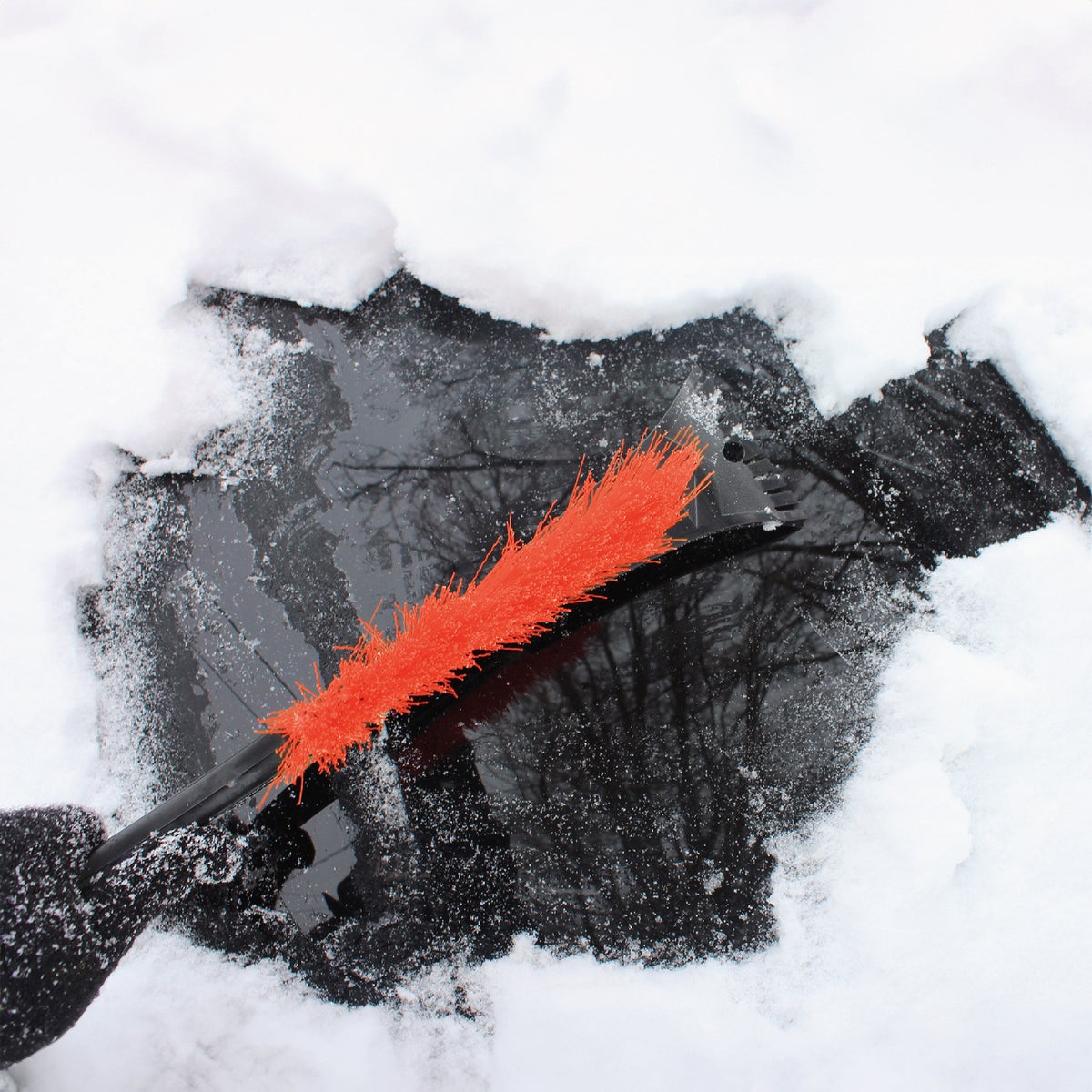 EMSCO Bigfoot 21 In. Deluxe Snowbrush and Ice Scraper Image 2