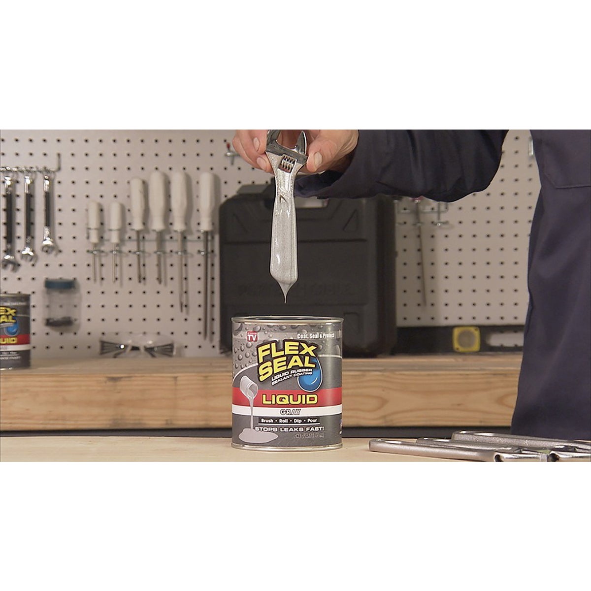 FLEX SEAL 1 Qt. Liquid Rubber Sealant, Gray Image 2