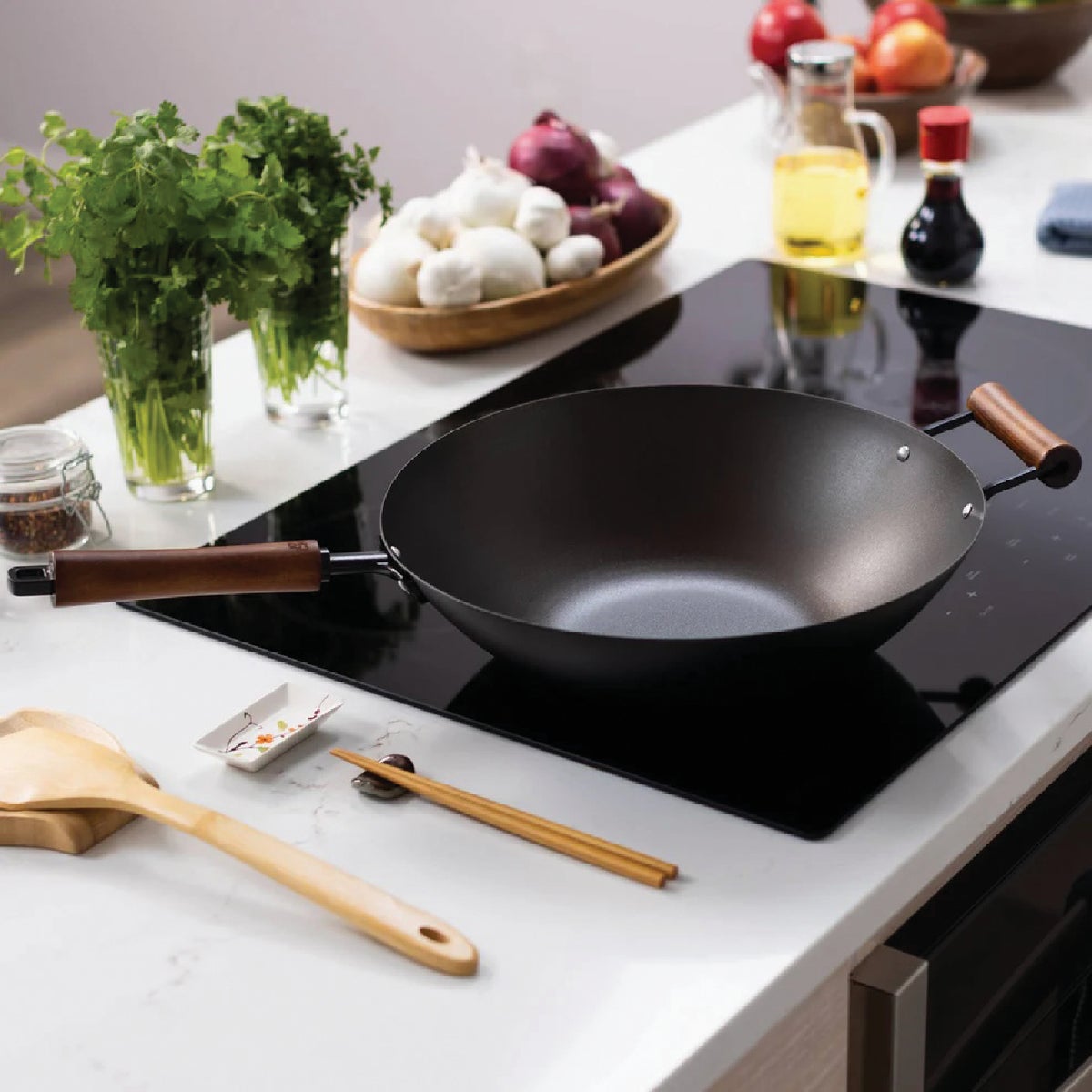 Joyce Chen Classic Series 14 In. Carbon Steel Preseasoned Wok Image 4