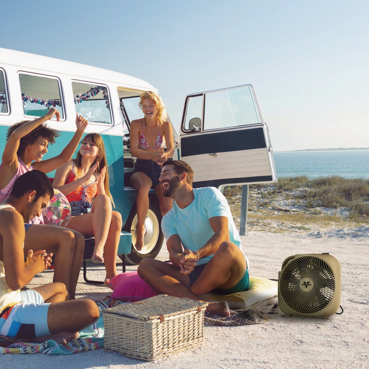 Vornado EP-12 Rugged  3-Speed Outdoor Fan Image 2