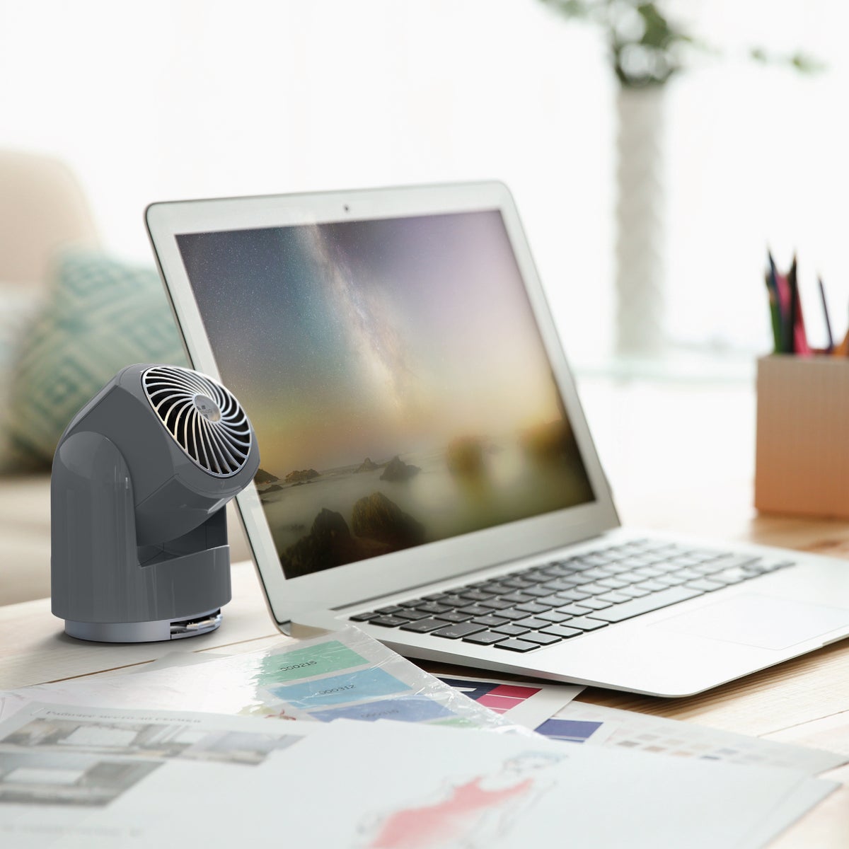 Vornado FLIPPI V6 Personal Air Circulator Image 2