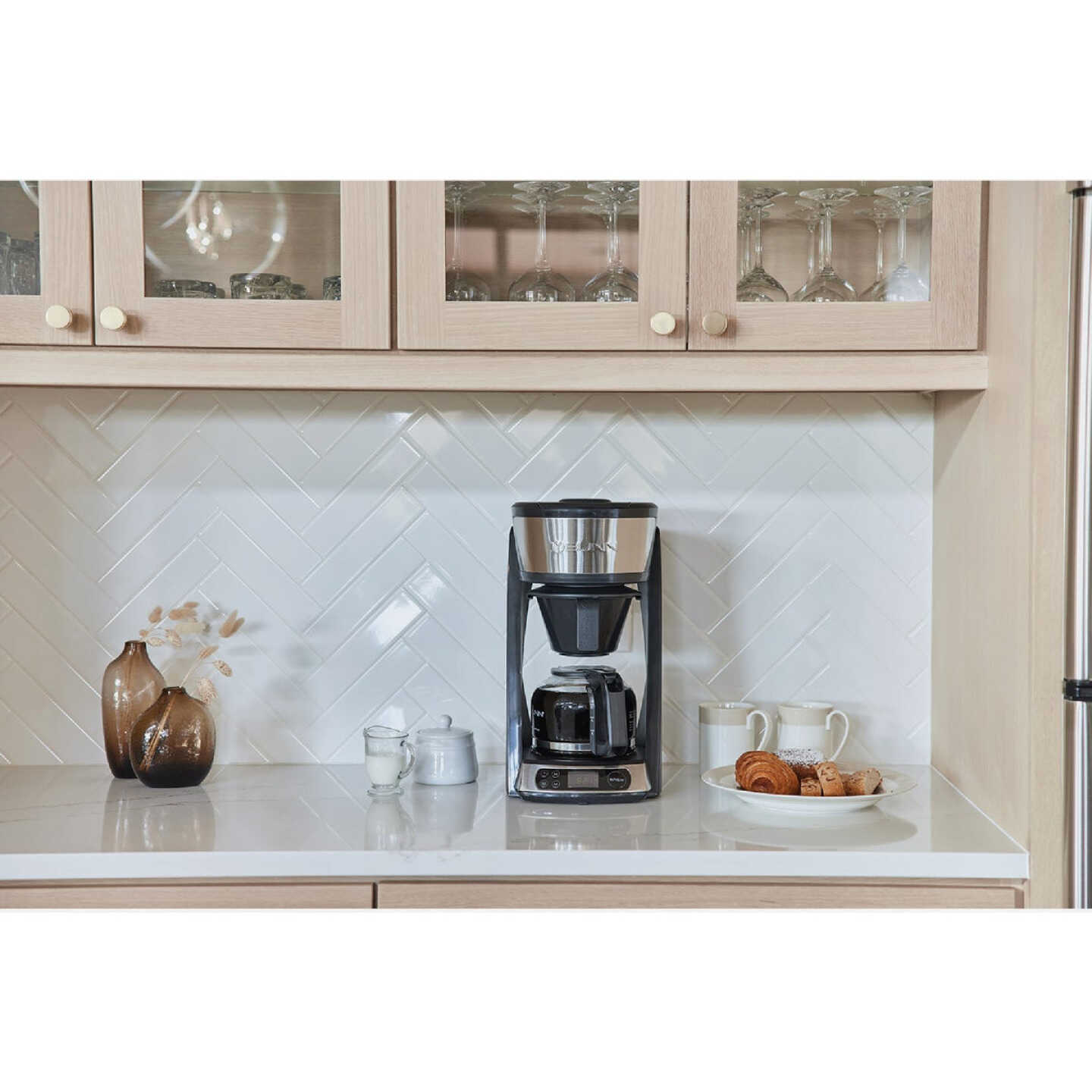Bunn Heat N' Brew 10 Cup Programmable Coffee Maker Image 2