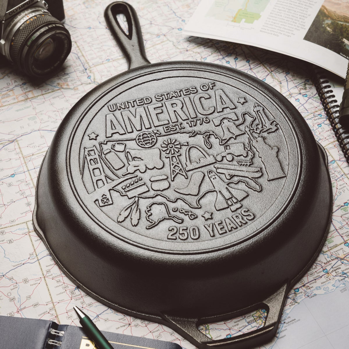 Lodge 10-1/4 In. USA 250 Cast Iron Skillet Image 3