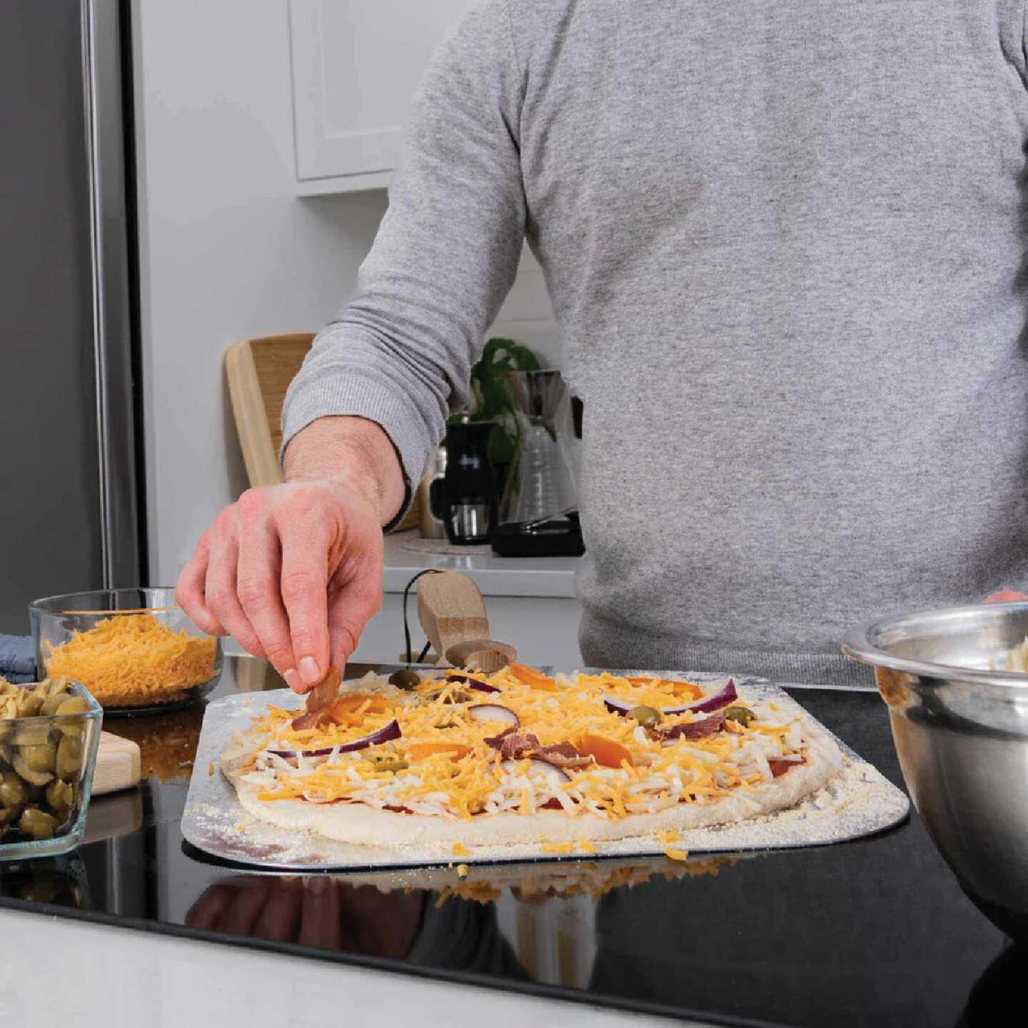Old Stone 14 In. x 16 In. Pizza Peel With Folding Handle Image 4