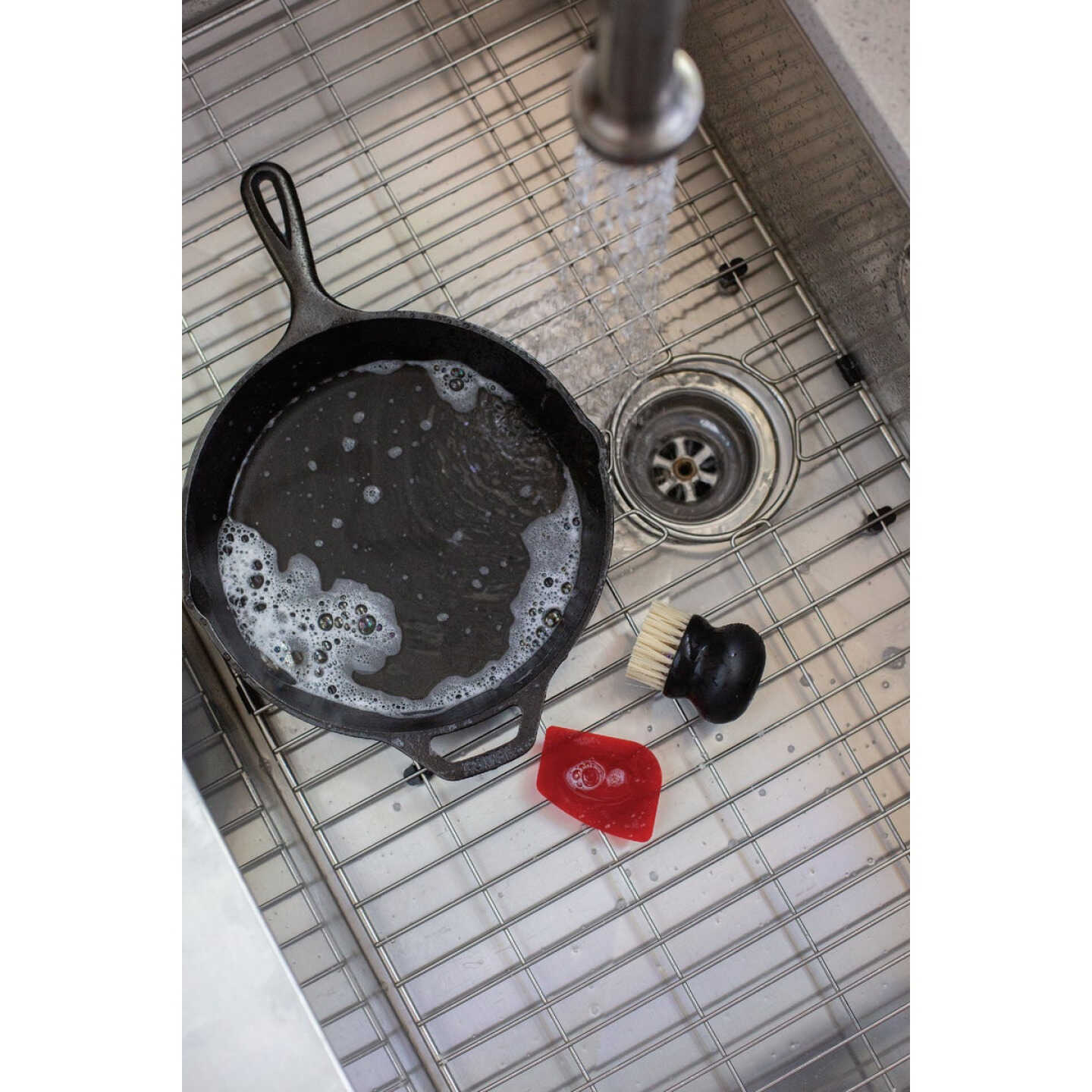 Lodge Cast Iron Care Kit (4-Piece) Image 4