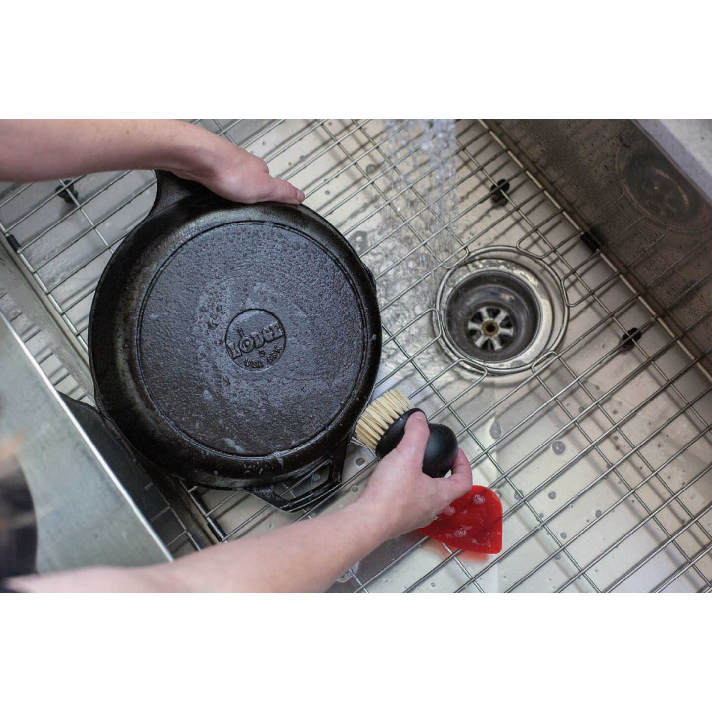Lodge Cast Iron Care Kit (4-Piece) Image 3